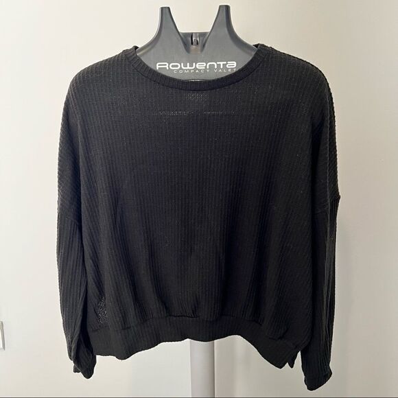 Talulah Women's Black Crewneck Sweater Size Small side slits long sleeve - Picture 1 of 5